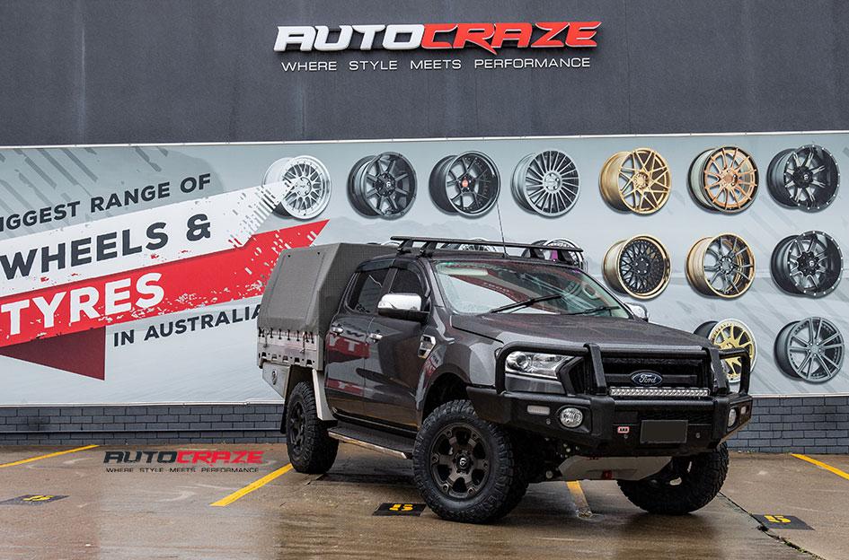 FORD RANGER BEAST BLACK MACHINED WITH DARK TINT